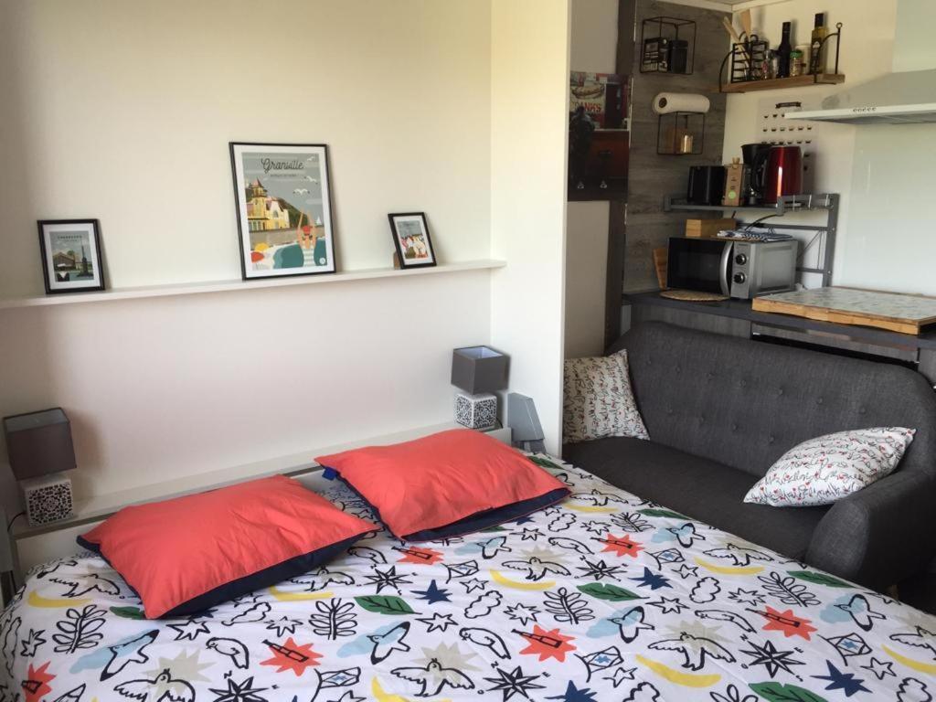 Appartement Le Roc à Granville Extérieur photo